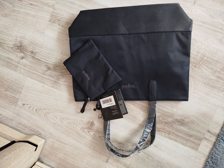 Torebka z kosmetyczną Bugatti nowa z metką