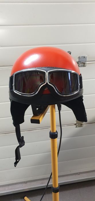 Kask orzeszek zabytkowy gogle prl