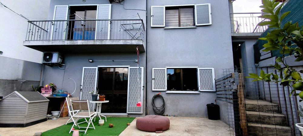 Apartamento T4 Duplex com Patio e Garagem