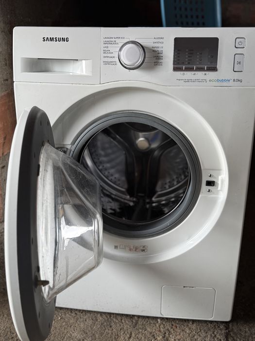 Maquina de lavar roupa