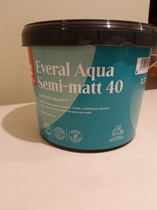 Farba biała pół mat 2,7l