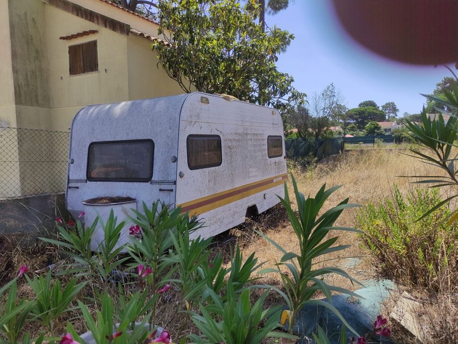 Vendo roulote (para recuperar)!