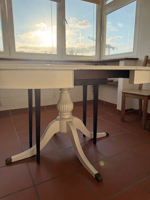 Mesa de jantar extensível