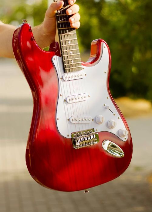 Электрогитара Dean Markley + чехол, шнур, ключи, ремень, рычаг