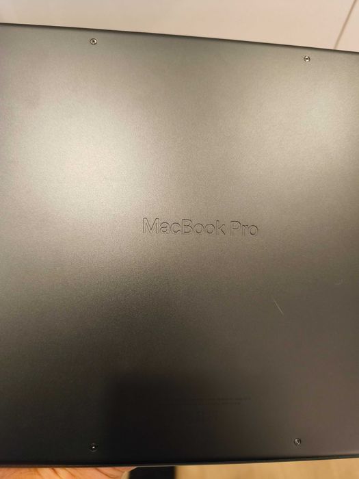 Macbook Pro 14" M4 16GB