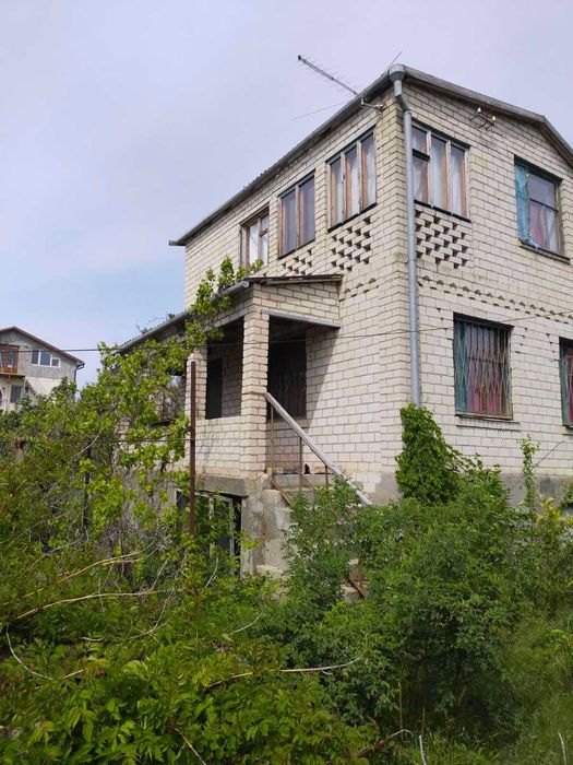 Продам дачу по Киевской трассе с.Алтестово (ст.Чайка)