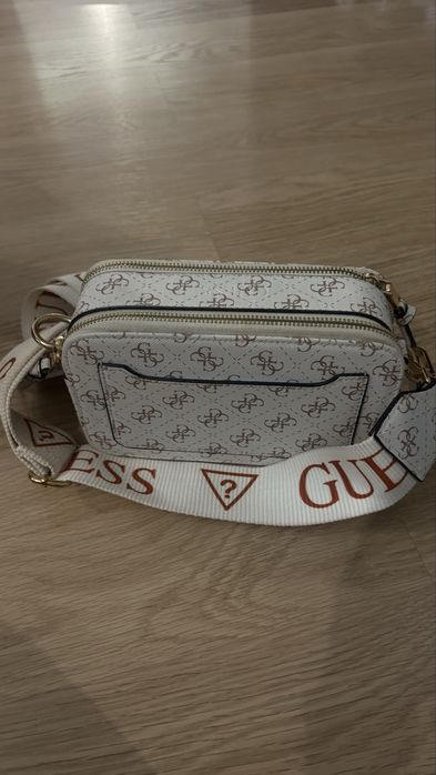 Сумка Guess з ланцюгом , жіноча