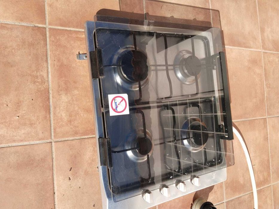fogão a gás Teka com 4 Bicos