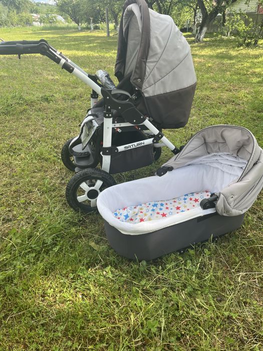 Дитяча коляска