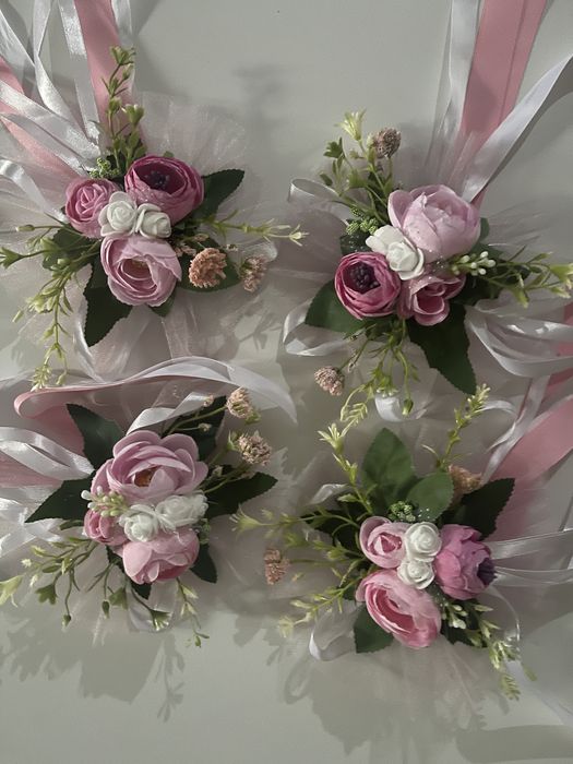 Прикраса на весільне авто