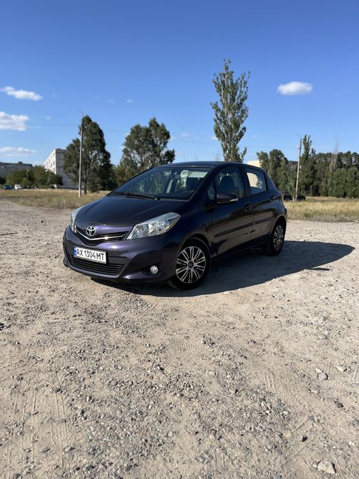 Продам автівку TOYOTA