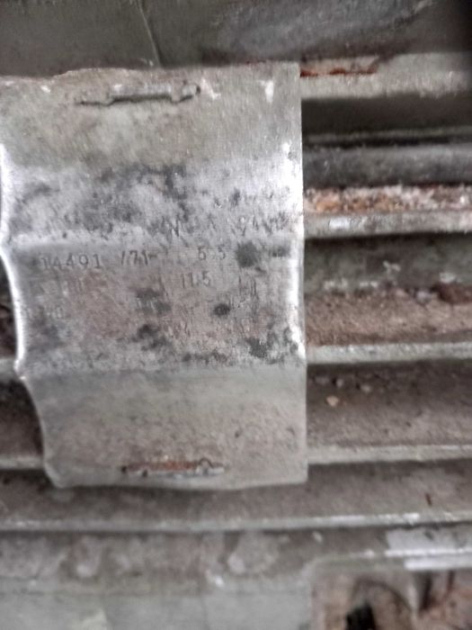 Sprzedan 2 silniki siłowe