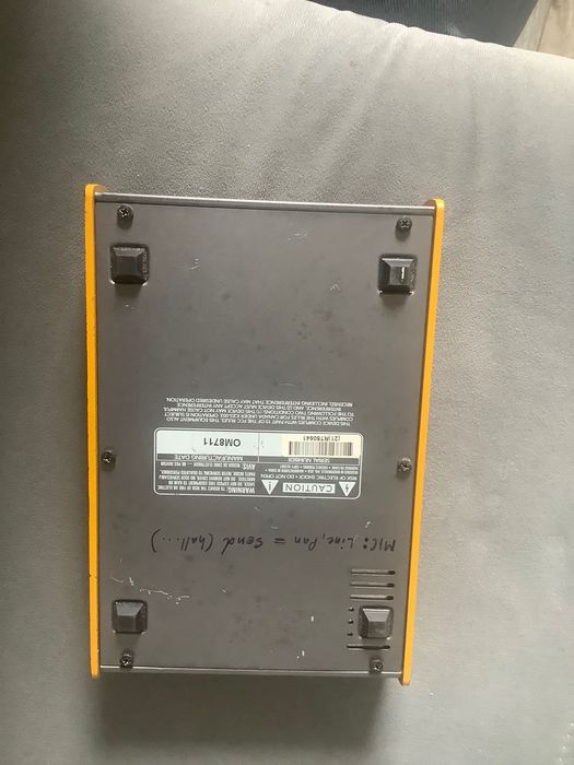 Mikser analogowy Tapco Mix50 audio sprawny