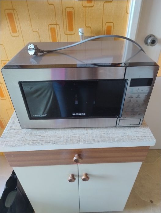 Mikrofalówka używana tel 518 39 36 85