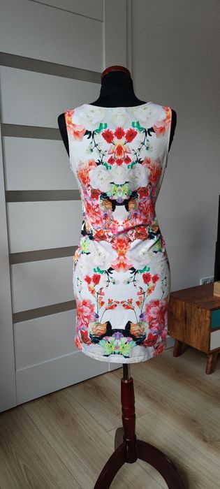 Sukienka kolorowa mini H&M S/36/8 lato elastyczna tuba dopasowana