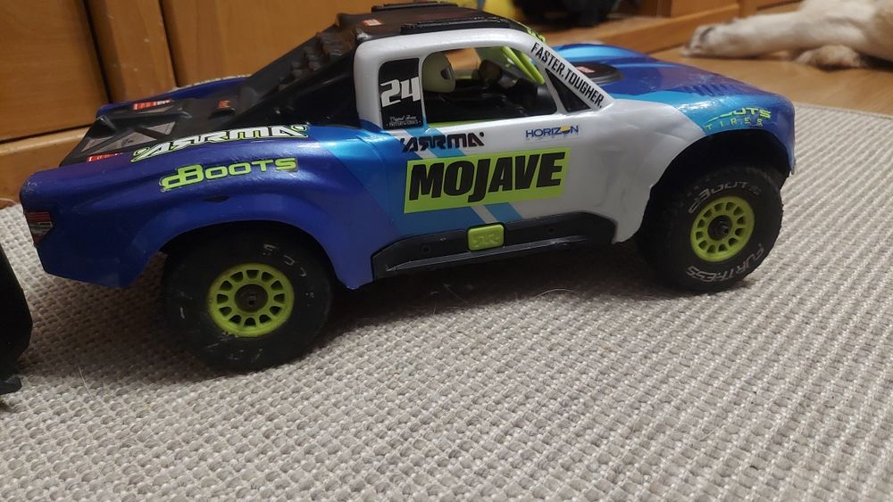 Arrma Mojave grom 1:18.