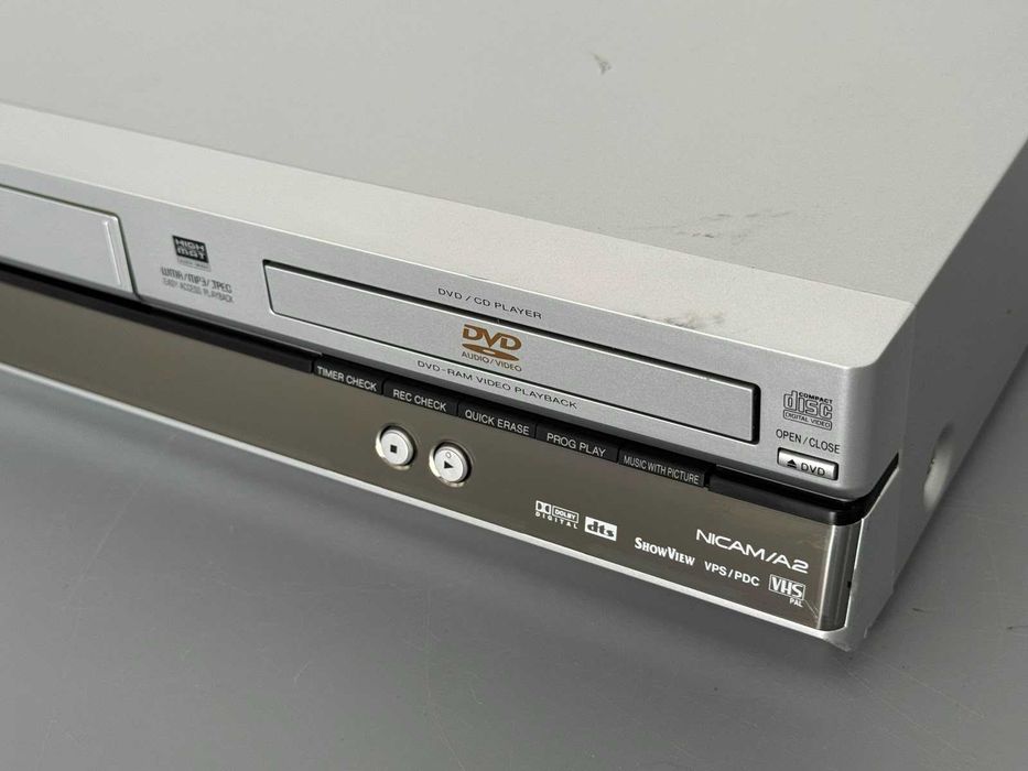 Magnetowid Combo DVD/VHS Panasonic NV-VP30 Super Drive