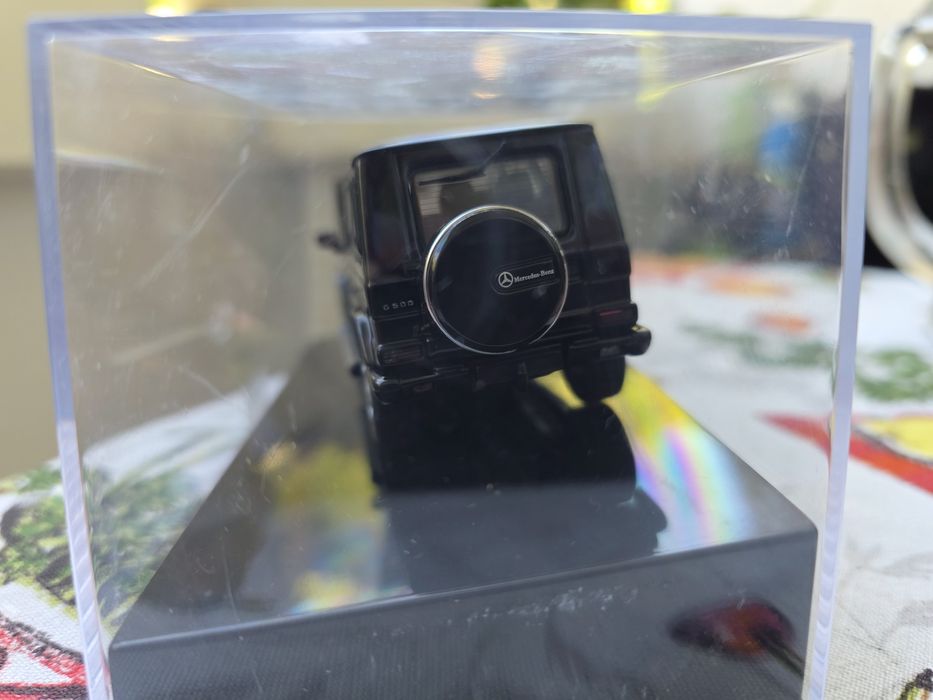Авто модели 1:43 Mercedes-Benz Geländewagen