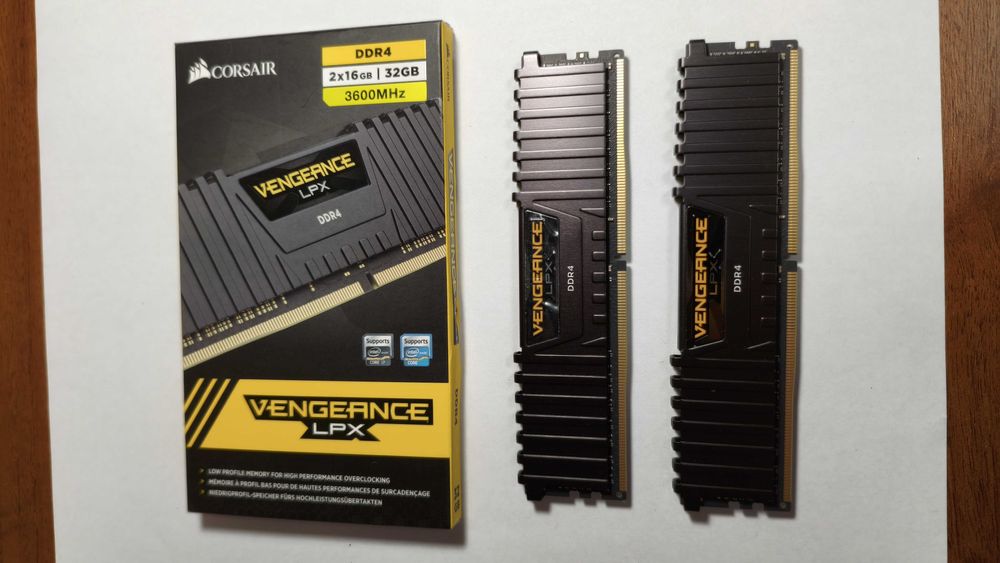 Память Corsair Vengeance LPX Black DDR4-3600, 32GB, 2x16 комплект