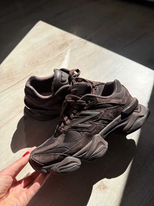 New Balance 9060 "Dark Brown" Rozmiar 41.5