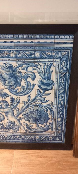 Painel de azulejos pintados à mão Viúva Lamego