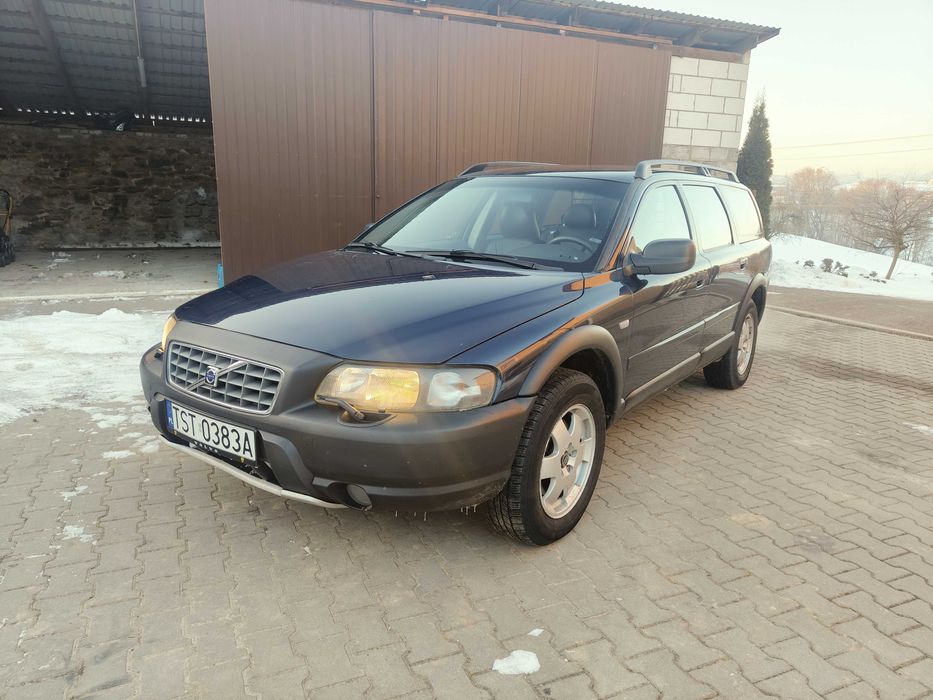 VOLVO XC70 cross country