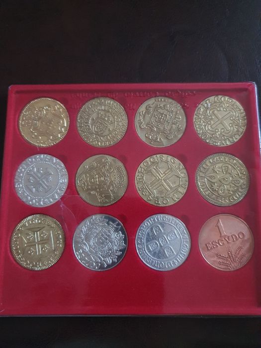 Coleção de 12 moedas “ 10 séculos de moeda Portuguesa”