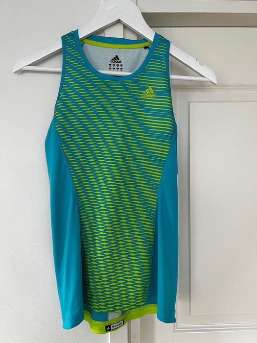 Damski top treningowy marki ADIDAS