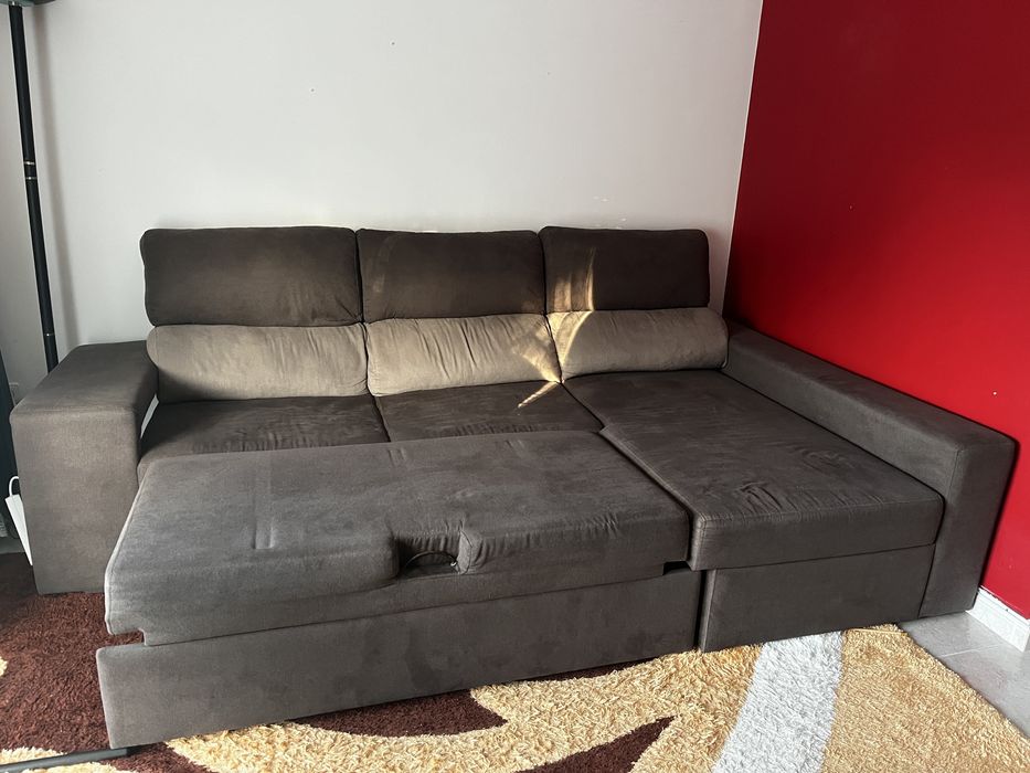 Chaise longue de cor castanho