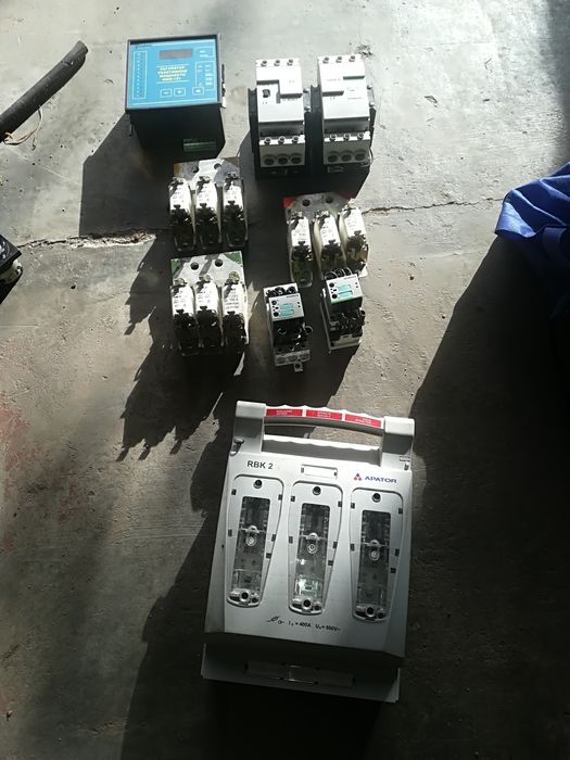 Регулятор реактивної потужності