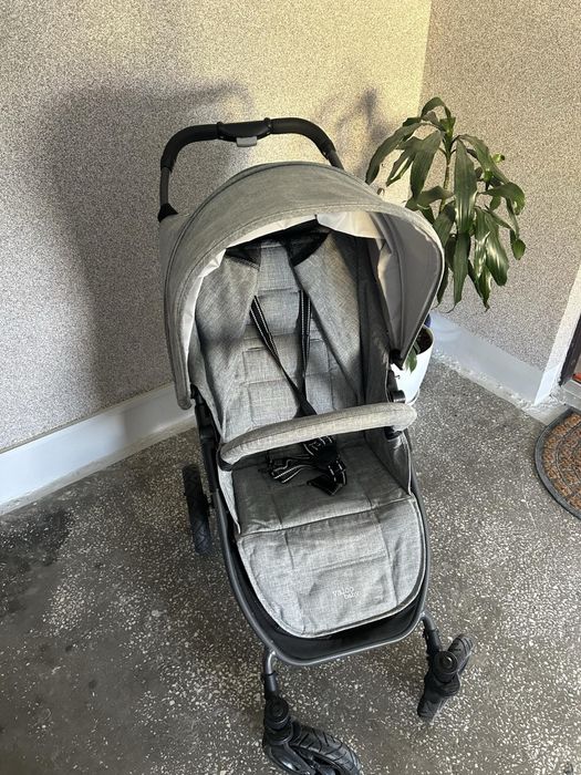 Sprzedam spacerówke Valco baby Snap4