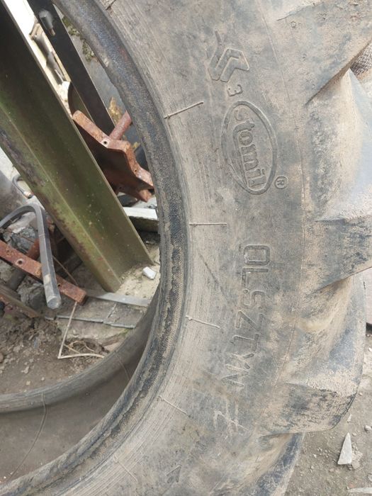 Opony do c-330 12.4-28