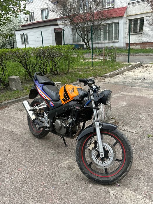 Honda Cbr 125R.