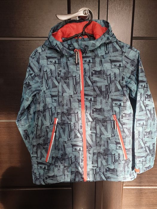 Весенняя куртка Outventure  140 см