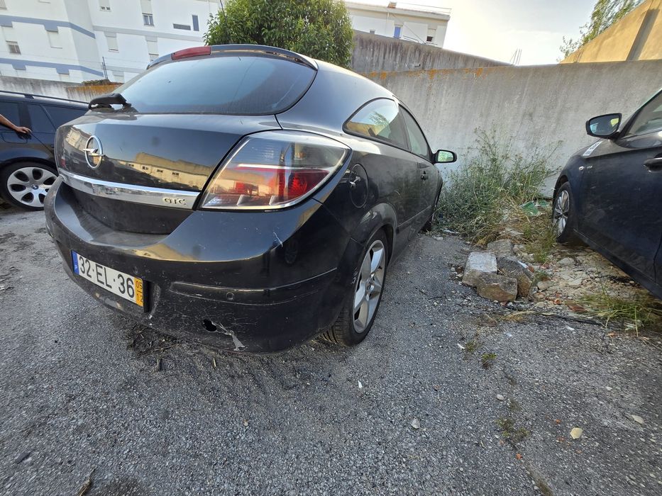 Opel Astra Coupe junta cabeça queimada