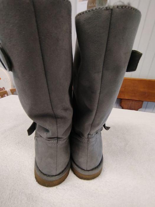 Śniegowce, buty zimowe damskie