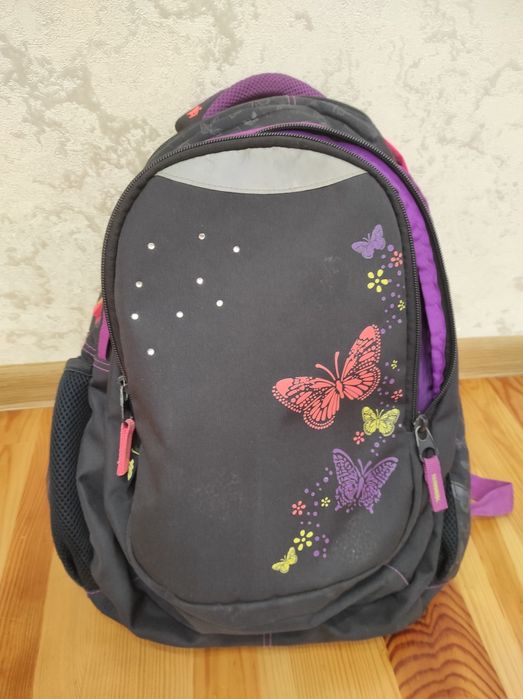 Продам рюкзак для дівчинки