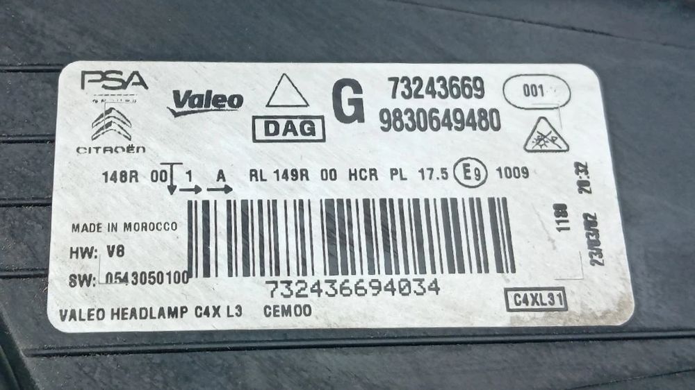 Ótica / farol esquerda CITROËN C4 III