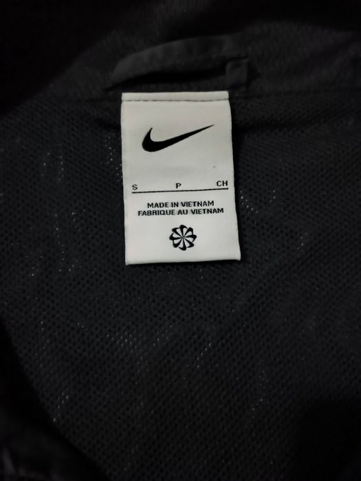 Kurtka wiatrówka Nike S
