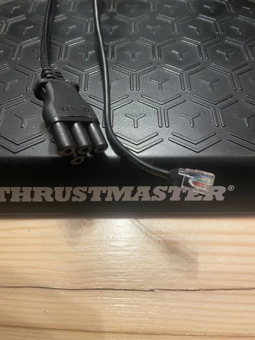 Kierownica thurstmaster t300 + hydrołapa + shifter logitech g25