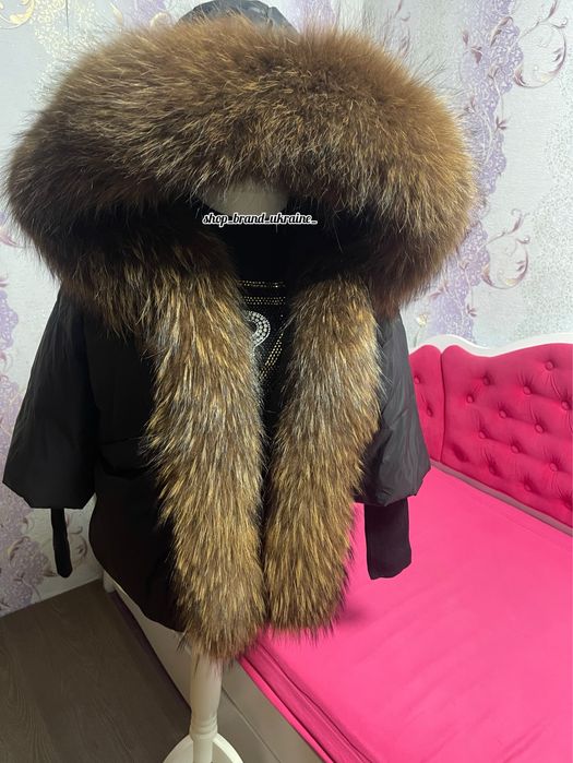 Пуховик з натуральним хутром