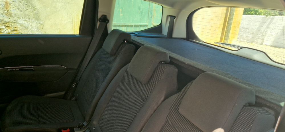 Peugeot 5008 Blue HDI Style