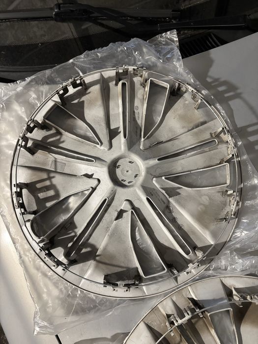 Колпаки Nissan Leaf 18-22 R16