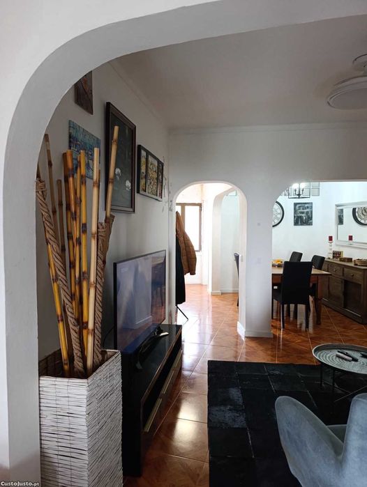 Redução de Preço: Moradia T2+T1 com garantia de rendimento!