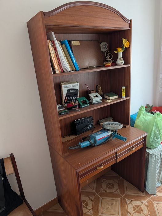 Quarto de solteiro em madeira maciça