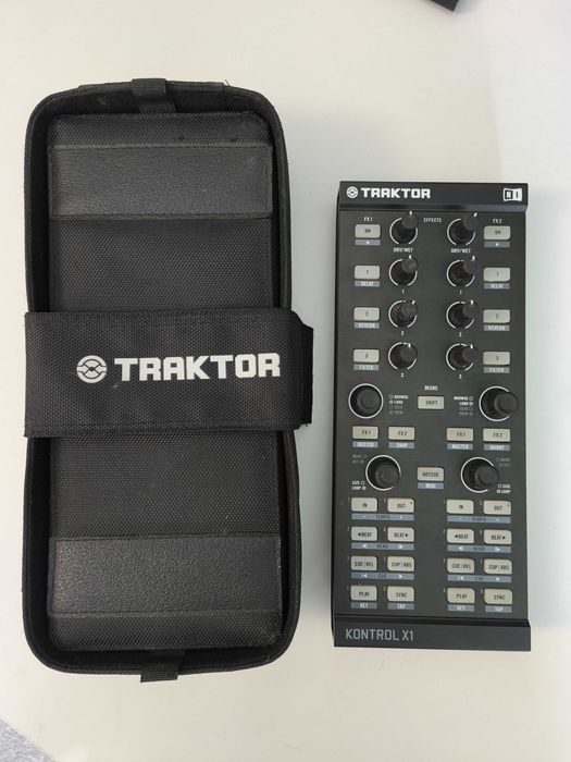 Native Instruments Traktor Kontrol X1 MK1 – Excelente Estado + Estojo Transporte