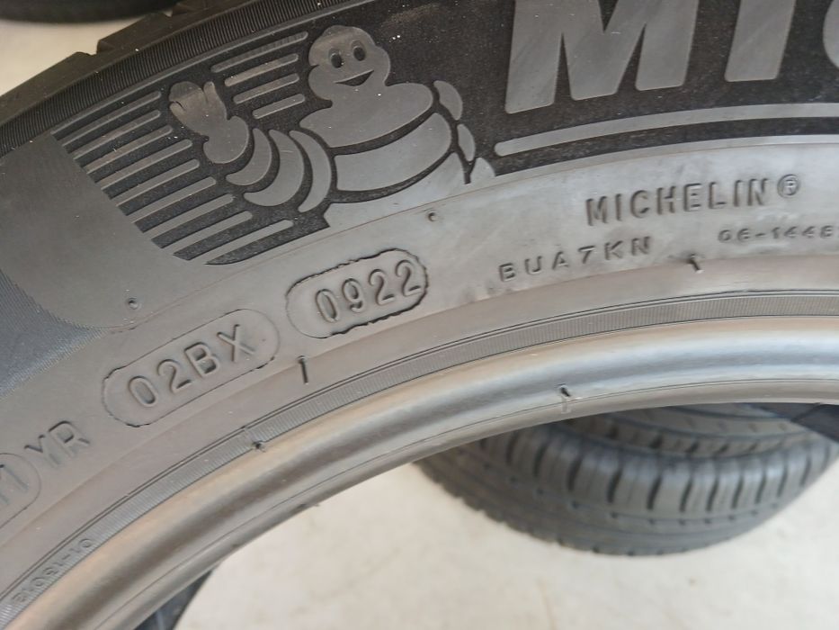 2 pneus 225 55 r18 Michelin