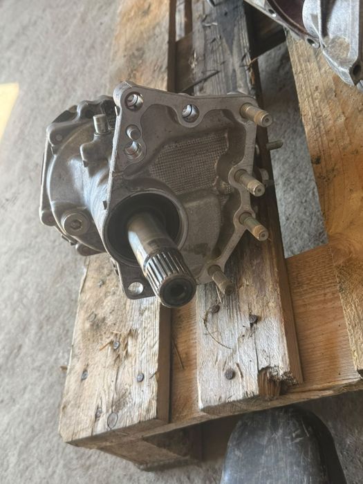 Caixa de transferências Rav 4 2.2 d4d