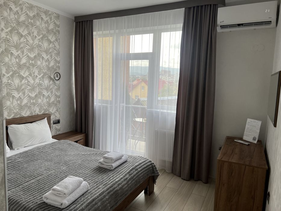 Готель УБатька вільні номери з кухнею БЕЗ ВІДКЛЮЧЕНЬ ЕЛЕКТРОЕНЕРГІЇ!