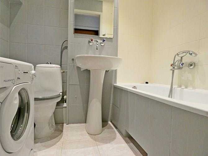 Kawalerka z klimatyzacją + WIFI- Solec 28, BRAK PROWIZJI